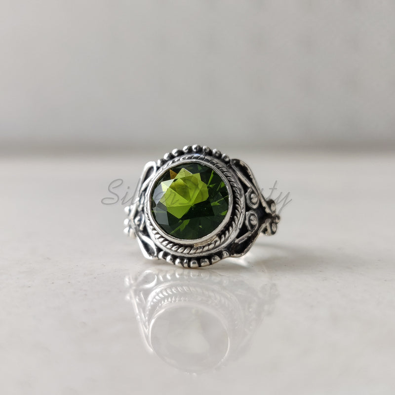 'Boho' Peridot, 925 Solid Sterling Silver Ring for Women