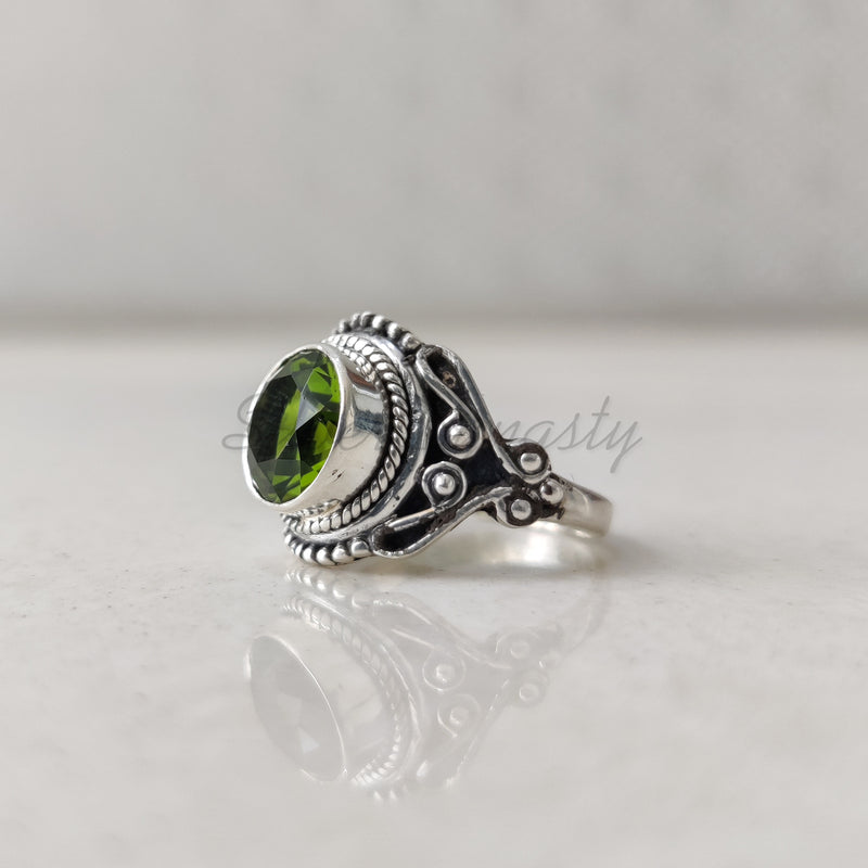 'Boho' Peridot, 925 Solid Sterling Silver Ring for Women