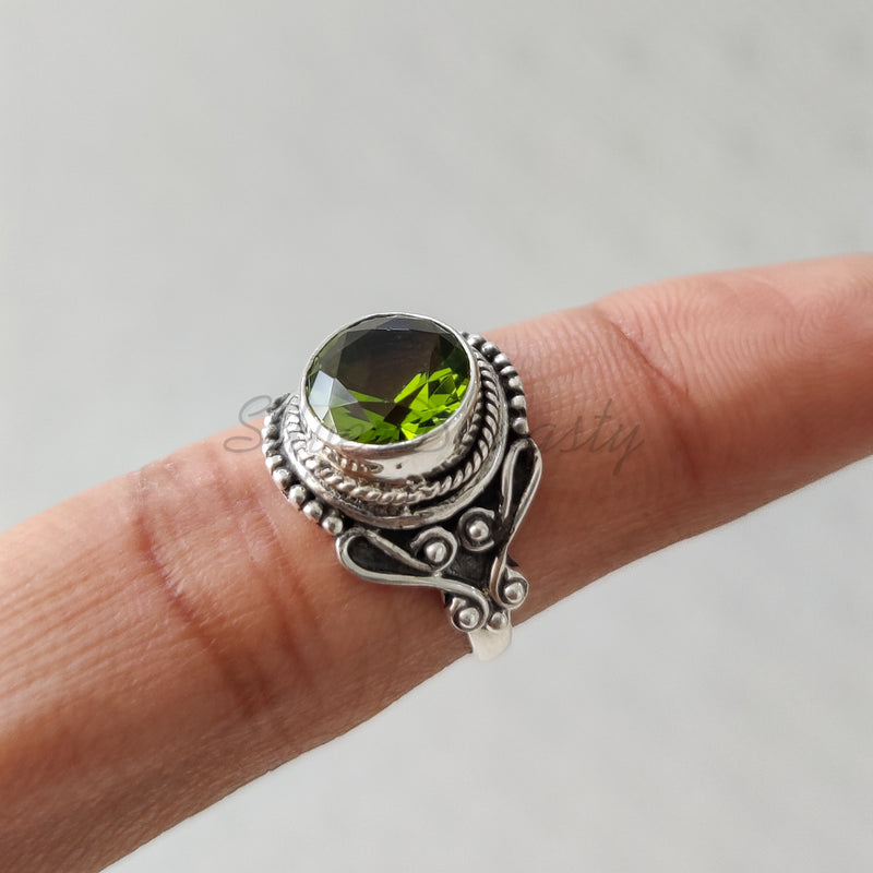 'Boho' Peridot, 925 Solid Sterling Silver Ring for Women