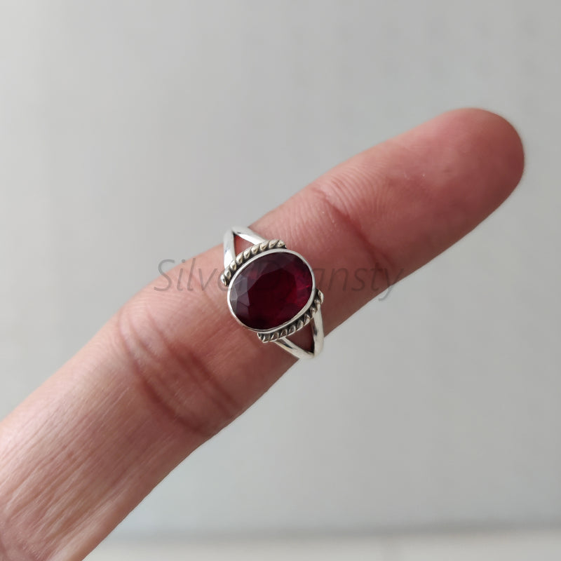 'Fortuna' Garnet 925 Solid Sterling Silver Ring