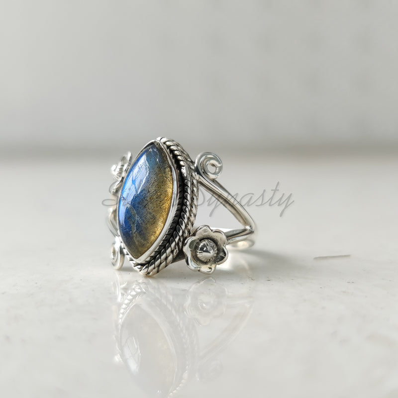 'Modern' Labradorite Solid Sterling Silver Ring Marquise