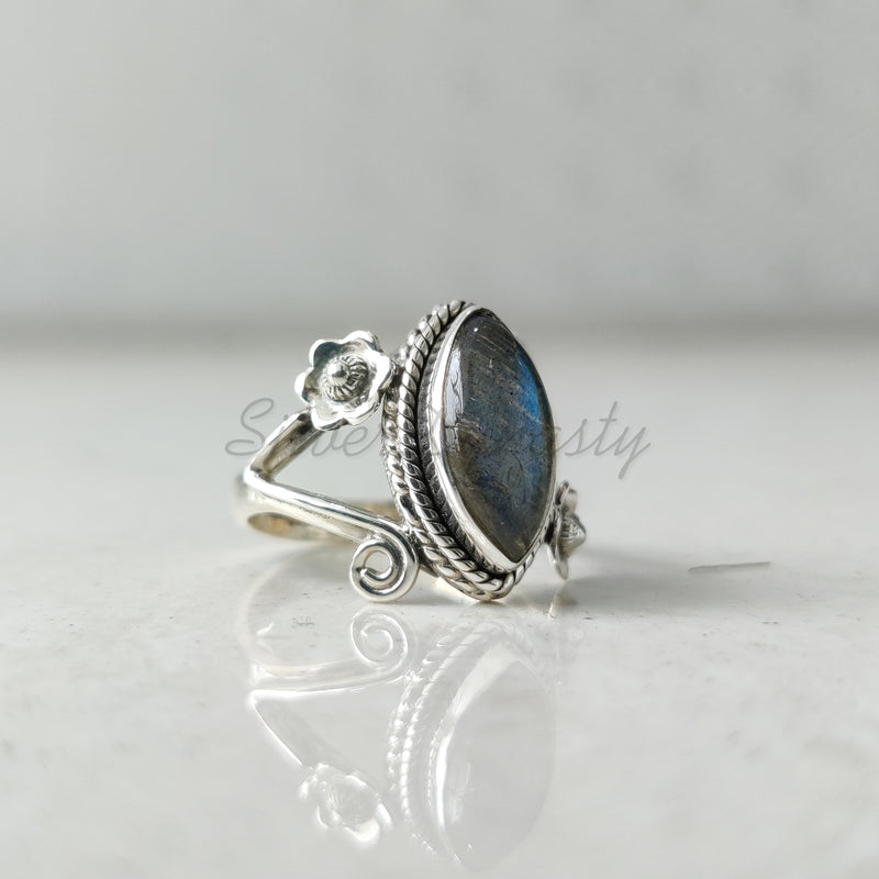 'Modern' Labradorite Solid Sterling Silver Ring Marquise