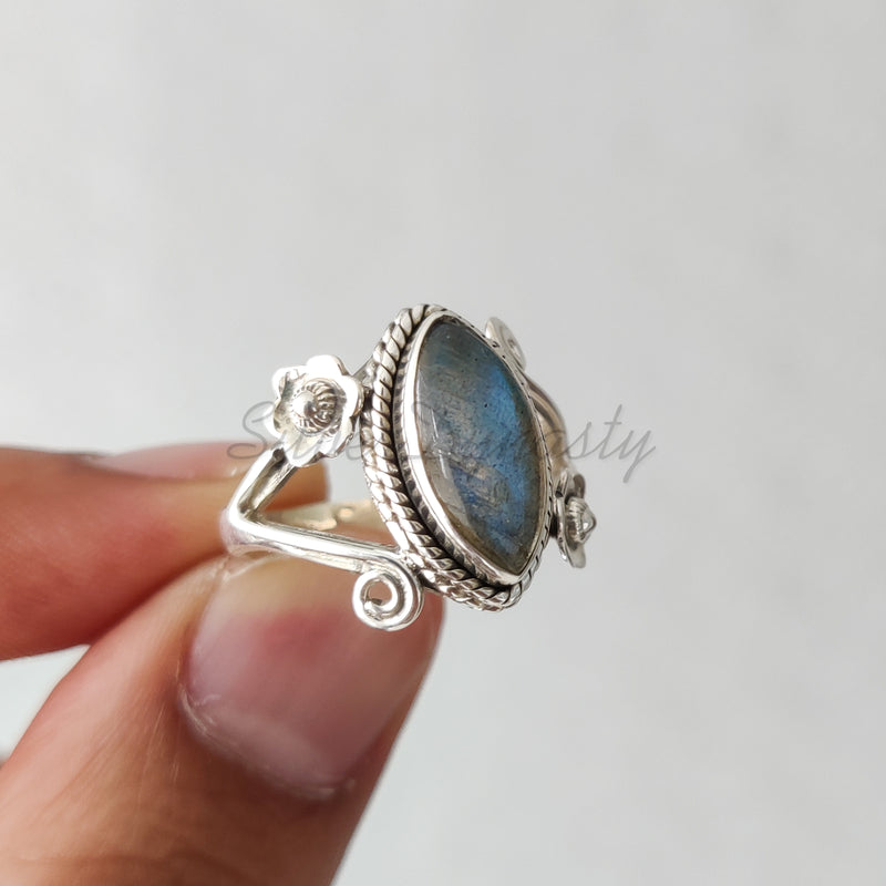 'Modern' Labradorite Solid Sterling Silver Ring Marquise