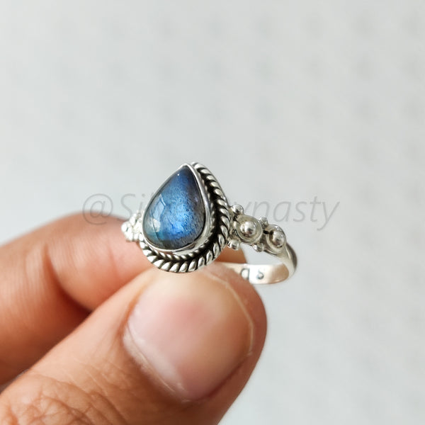 'Modern' Labradorite Solid Sterling Silver Pear Ring