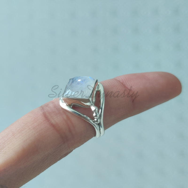 'Designer' Rainbow Moonstone 925 Solid Sterling Silver Ring