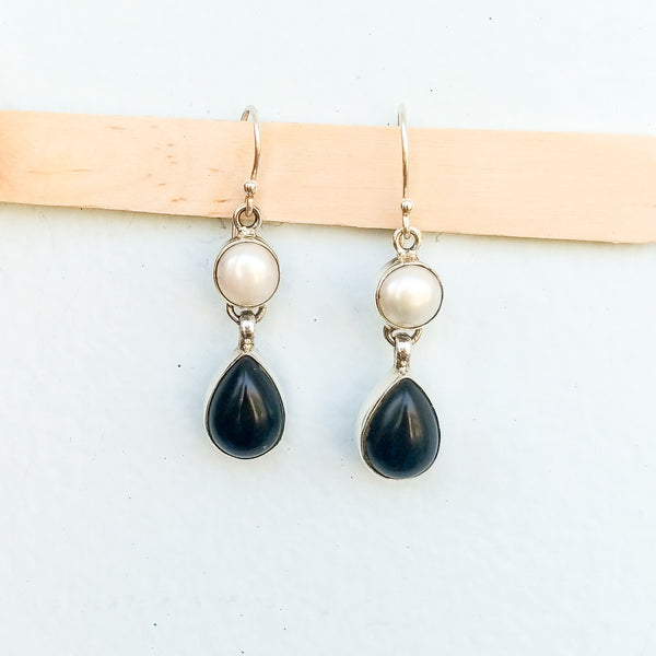 'Minimalist' Pearl and Onyx 925 Solid Sterling Silver Earrings