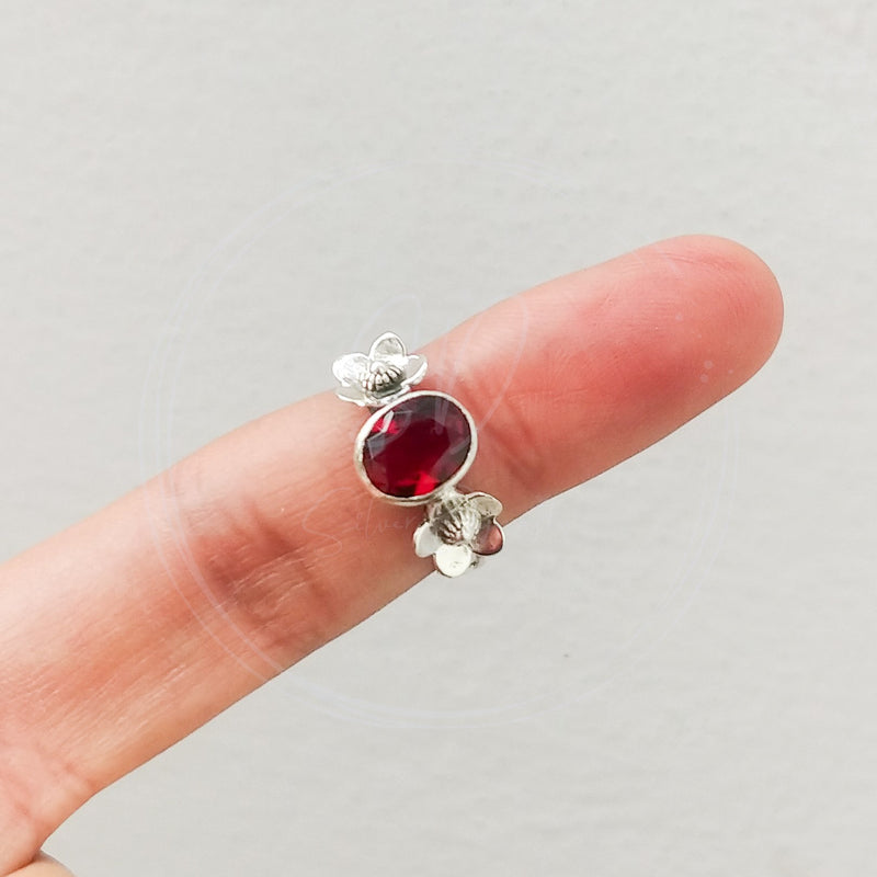 'Flower' Garnet 925 Solid Sterling Silver Ring