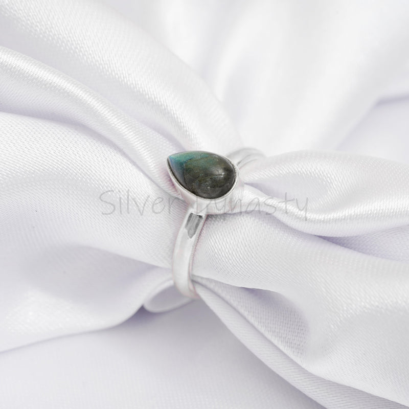 'Minimalist' Labradorite 925 Solid Sterling Silver Ring