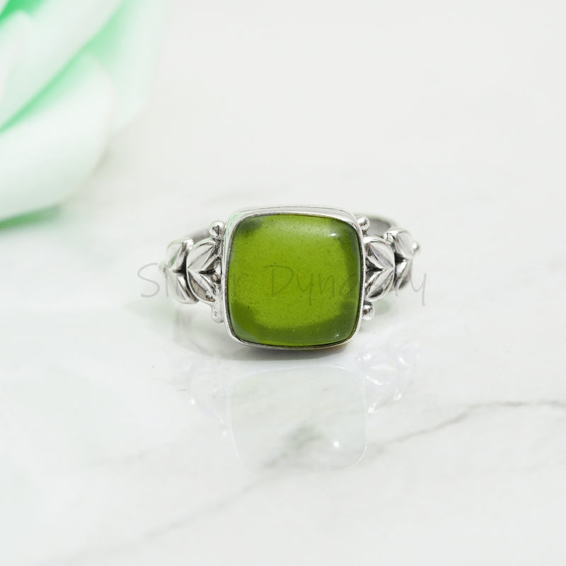 Natural Peridot, 925 Solid Sterling Silver Ring Cabochon