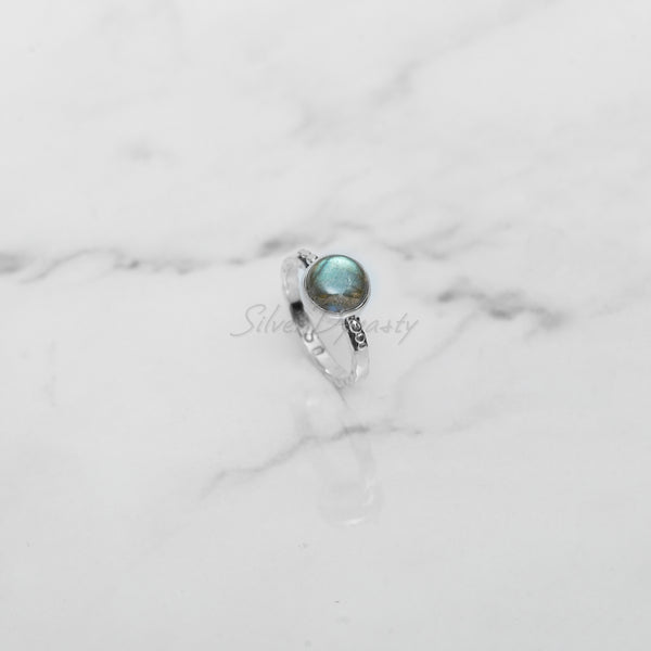 'Minimalist' Labradorite Ring, 925 Solid Sterling Silver Ring