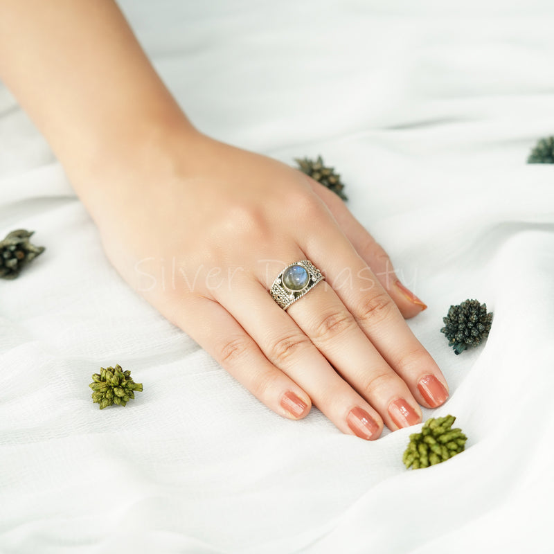 'Bomin' Labradorite Ring, 925 Solid Sterling Silver Ring