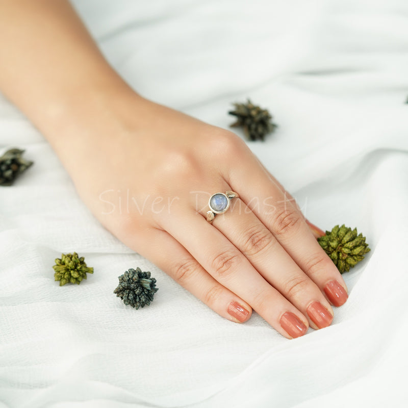 'Minimalist' Labradorite Ring, 925 Solid Sterling Silver Ring