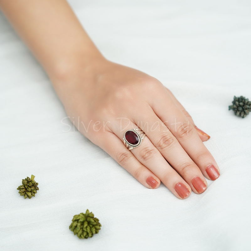 'Fortuna' Garnet 925 Solid Sterling Silver Ring