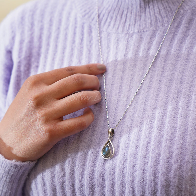 Labradorite Pendant, 925 Solid Sterling Silver Pendant